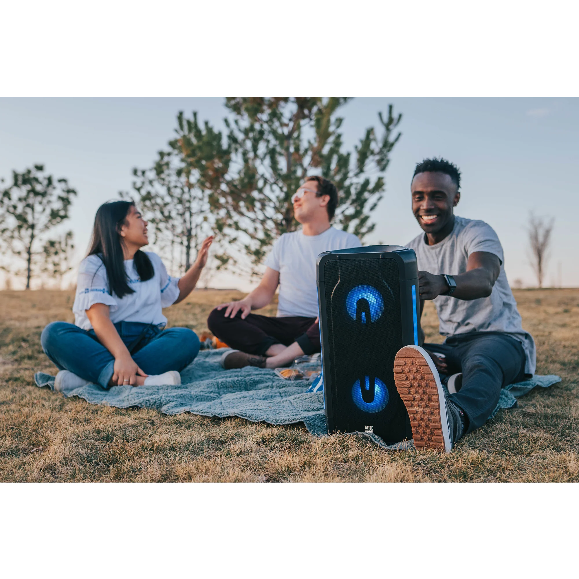 Altec Lansing Shockwave 100 Party Speaker - Image 7