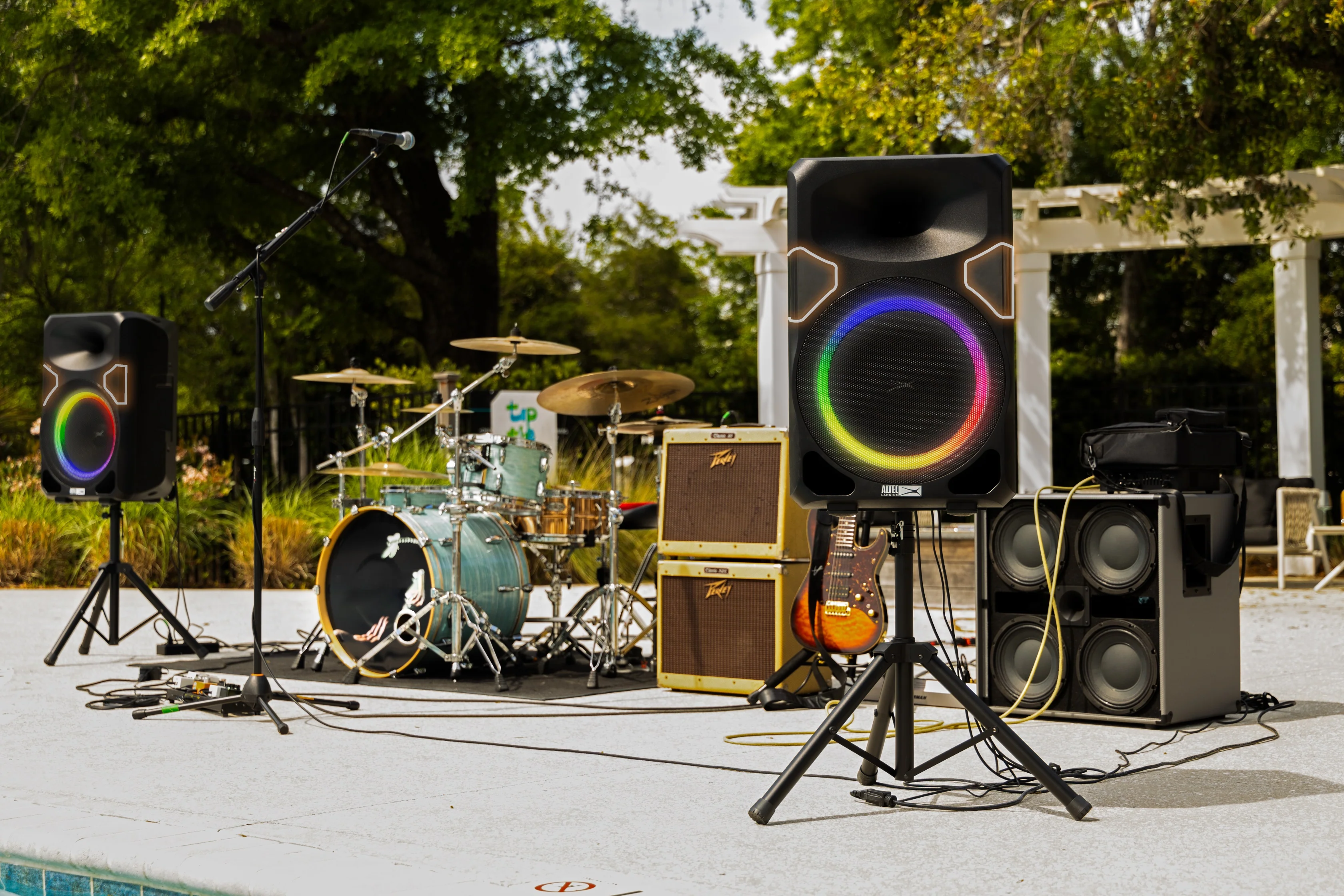 Altec Lansing SoundRover Pro 650 Party Speaker - Image 7